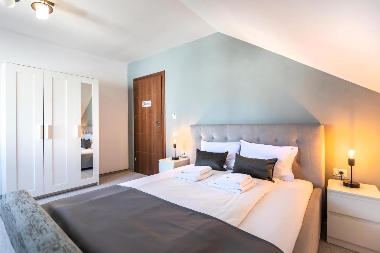 Emerald Residence Rîşnov Eksteriør bilde