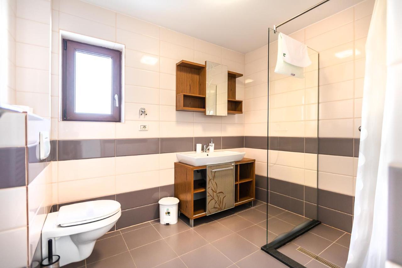 Emerald Residence Rîşnov Eksteriør bilde